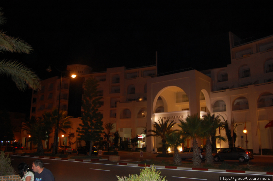 Вечерняя прогулка по району Ясмин Хаммамет, Тунис