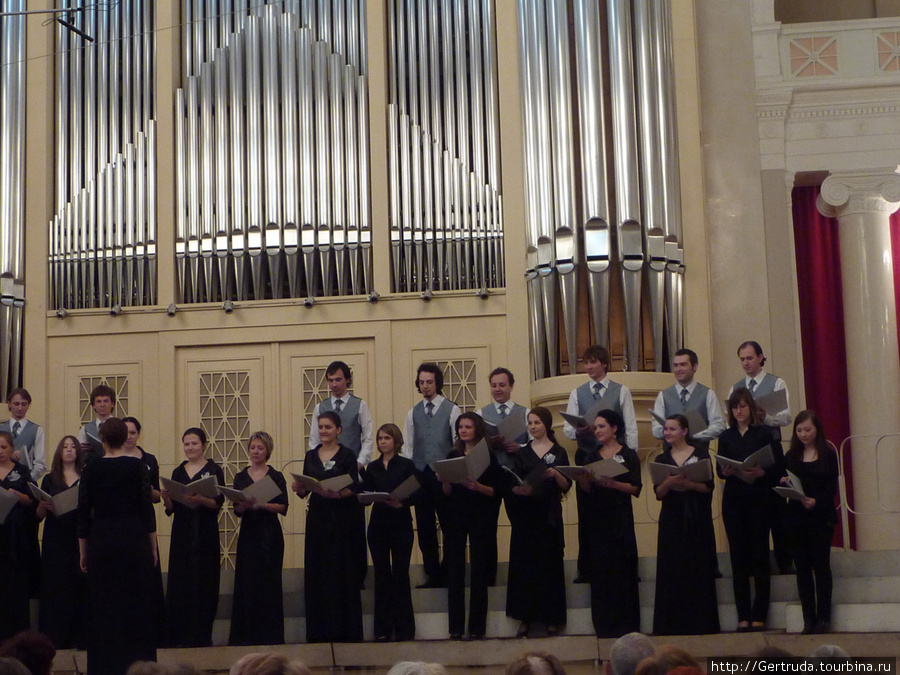 Смешанный академический  хор —  концерт 1 мая 2011года. Санкт-Петербург, Россия
