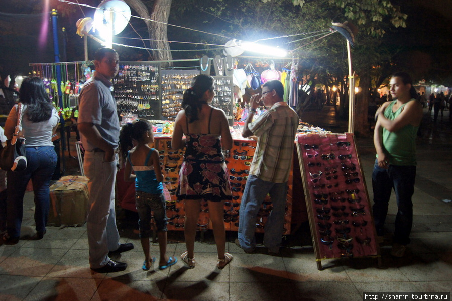 Уличная кухня Леон, Никарагуа