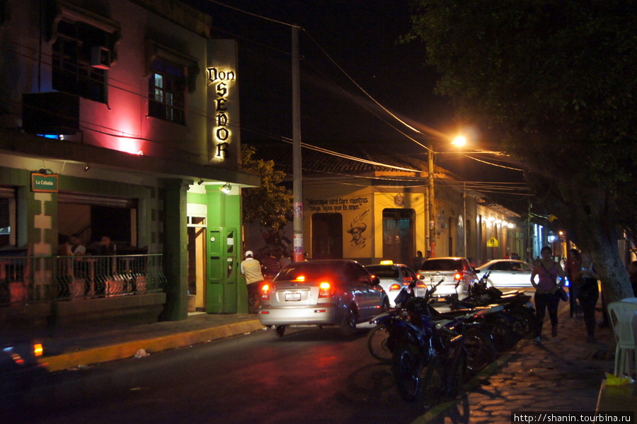 Вечером в Леоне Леон, Никарагуа