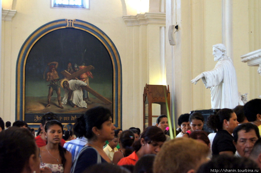 Собор Успения Девы Марии Леон, Никарагуа