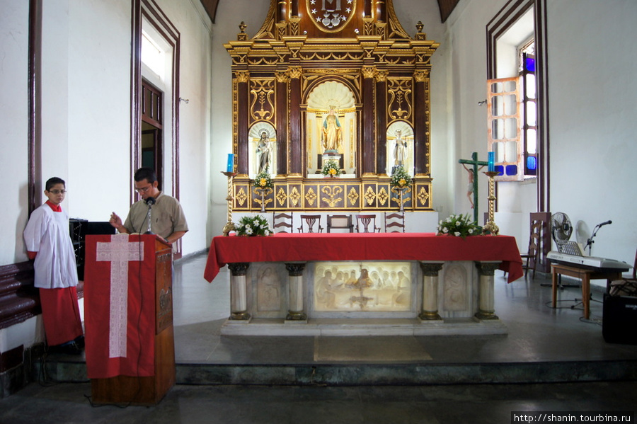 В церкви Ла Реколексион в Леоне Леон, Никарагуа