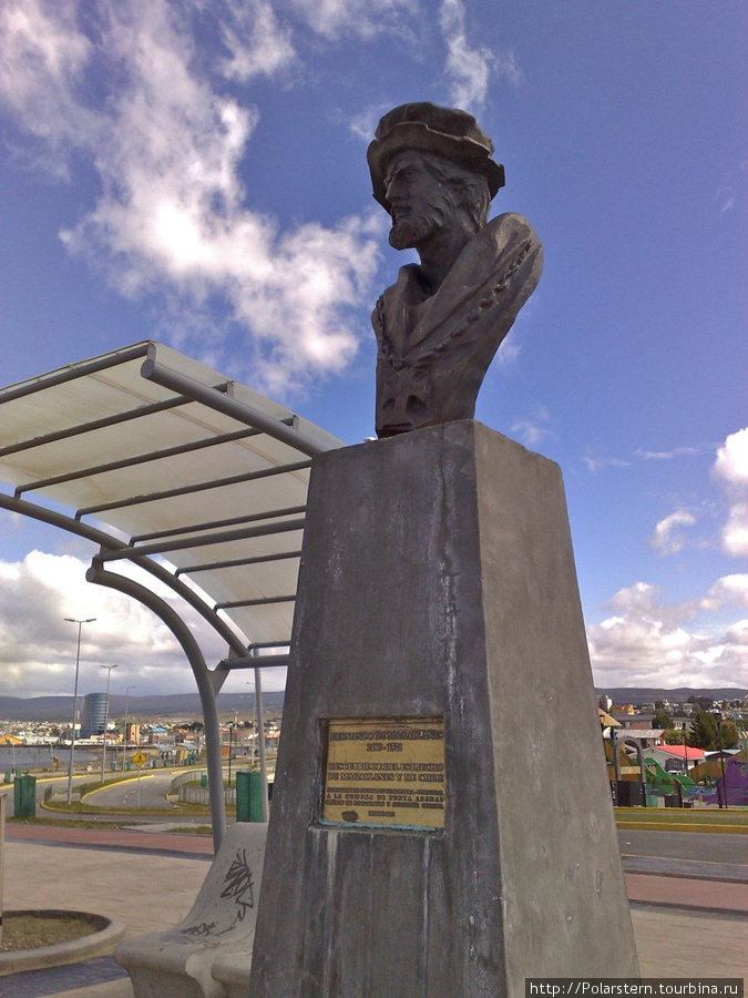 Памятник Ф. Магеллану Пунта-Аренас, Чили
