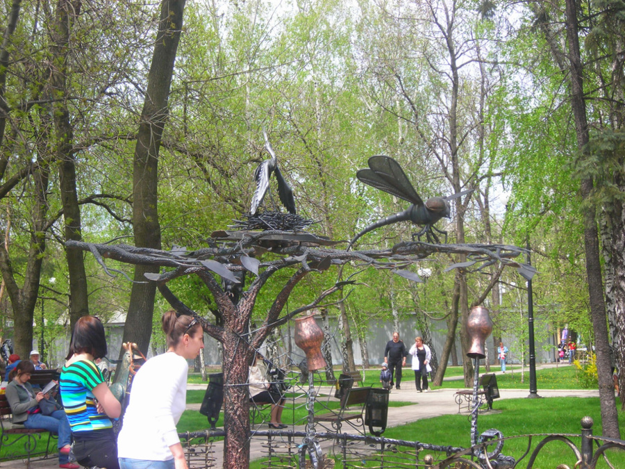 Донецкий парк кованых фигур. Донецк, Украина