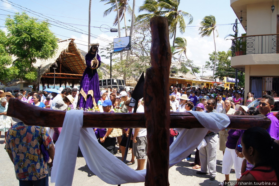 Торжественная процессия на Страстную Пятницу Сан-Хуан-дель-Сур, Никарагуа