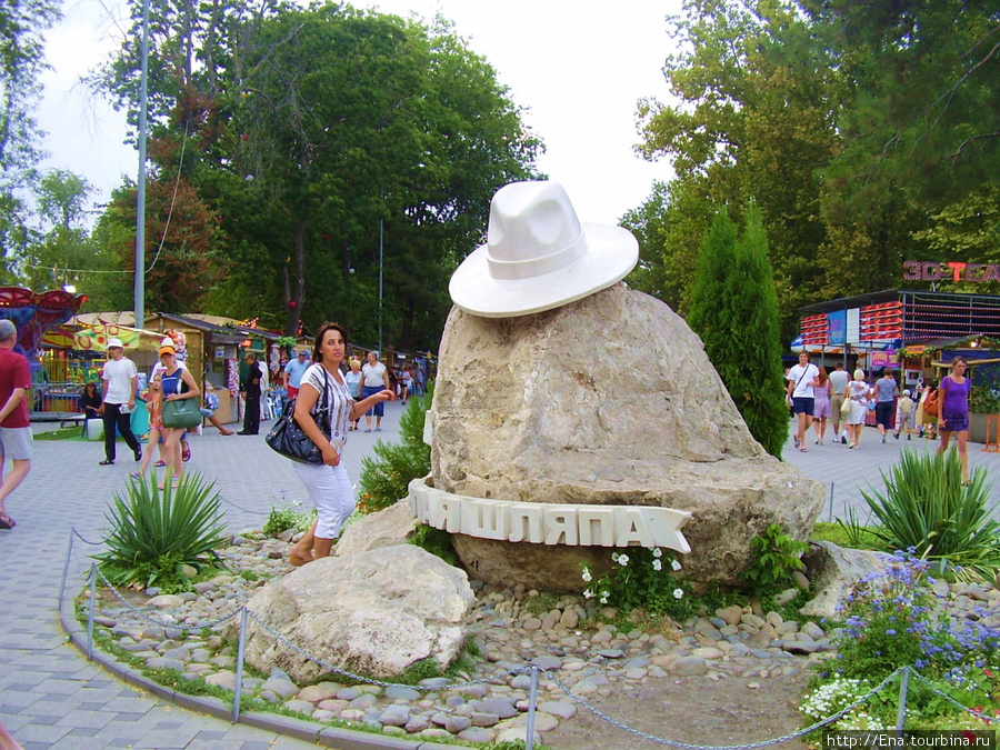 Памятник Белой Шляпе Витязево, Россия