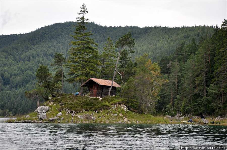 Айбзее, озеро в Баварских Альпах Земля Бавария, Германия