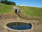 Бассейн Снорри — термальный каменный бассейн 13 века и вход в баню
