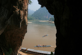 Лаос. Река Меконг. Пещеры Пак Оу