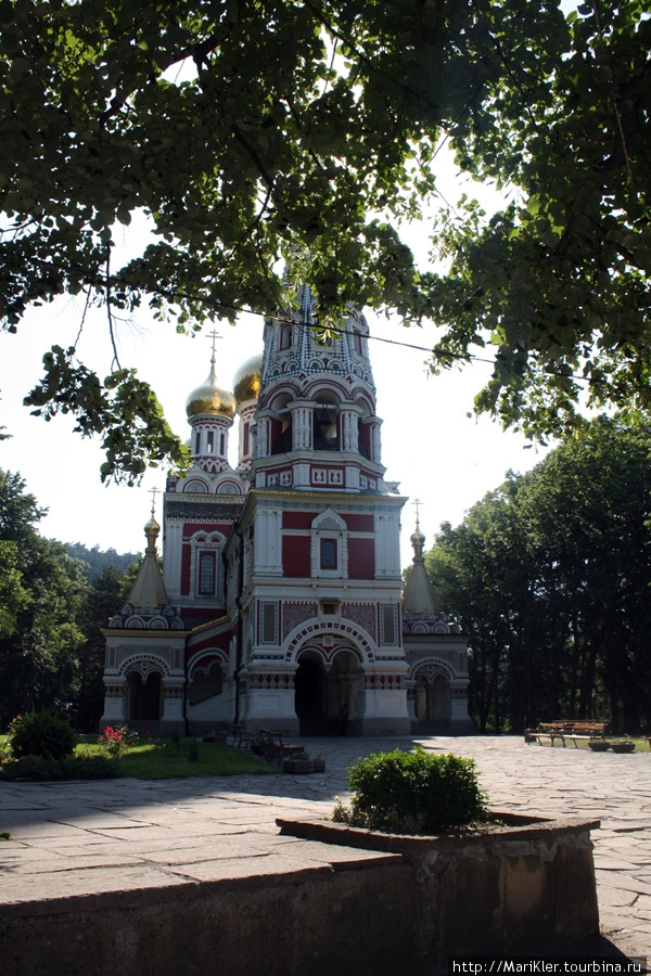 Шипка,монастырь 