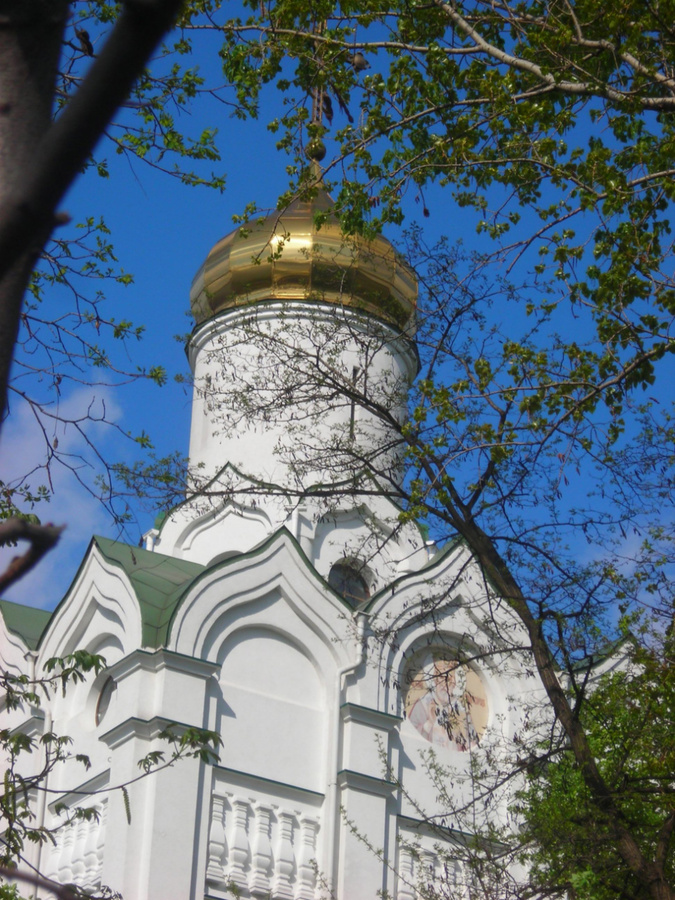 Днепропетровск. Храм на Монастырском острове. Днепр, Украина