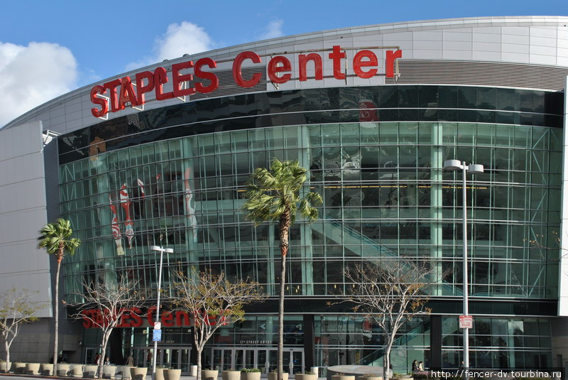 Staples Center - главная спортивная арена Калифорнии Лос-Анжелес, CША