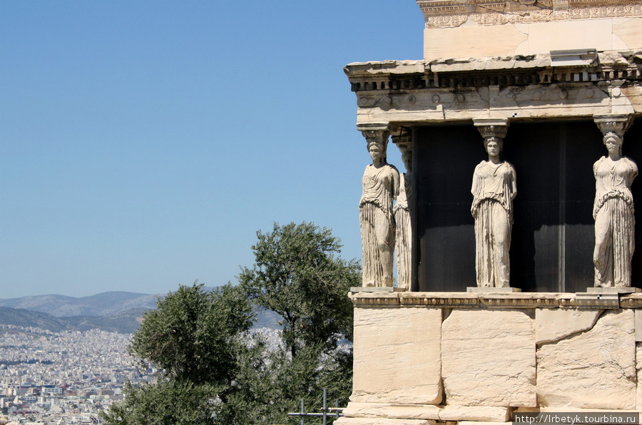 Кориатиды храма Эрехтейон, Акрополь Афины, Греция