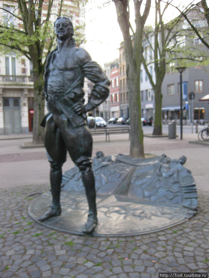 Памятник Петру I Антверпен, Бельгия