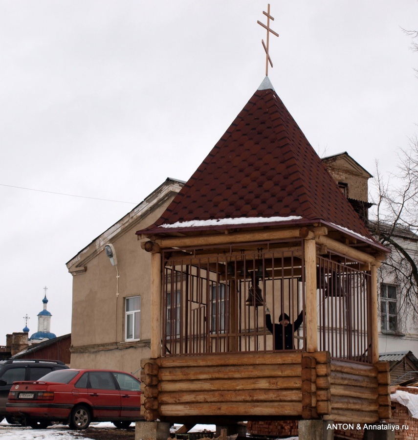 Звонница при Спасо-Преображенской церкви