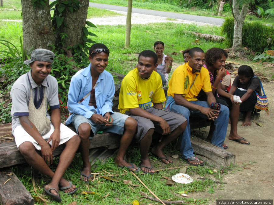 Жители Варомо Варомо, Папуа-Новая Гвинея