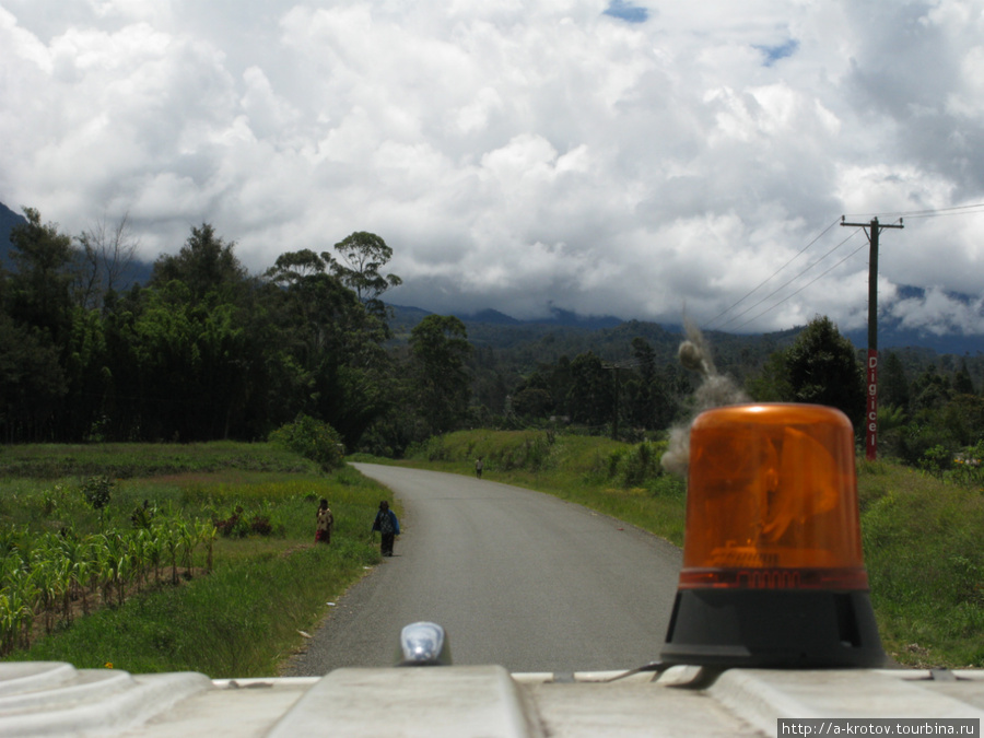 Виды из кузова Папуа-Новая Гвинея