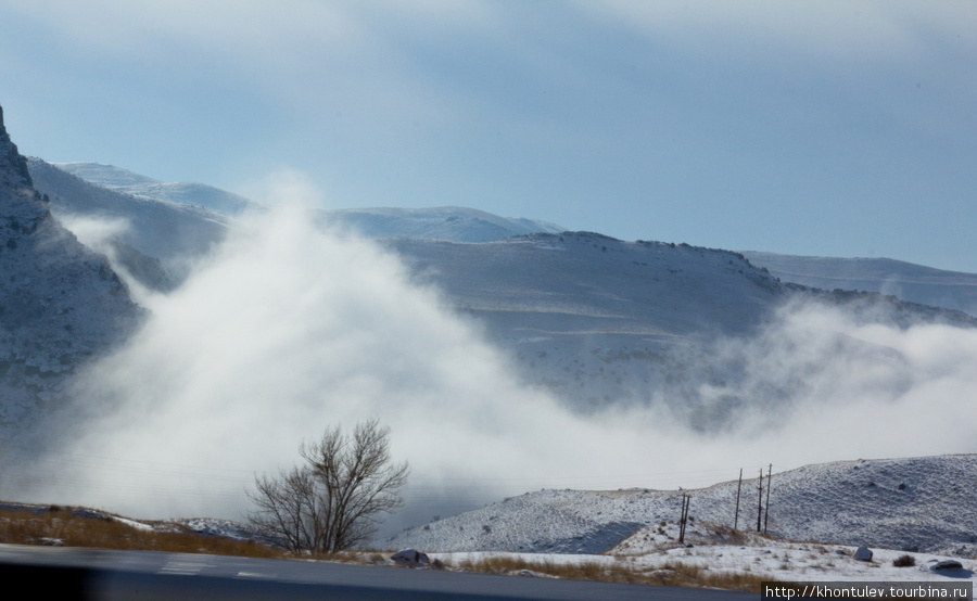 Дорога в Нораванк..немного тумана Армения