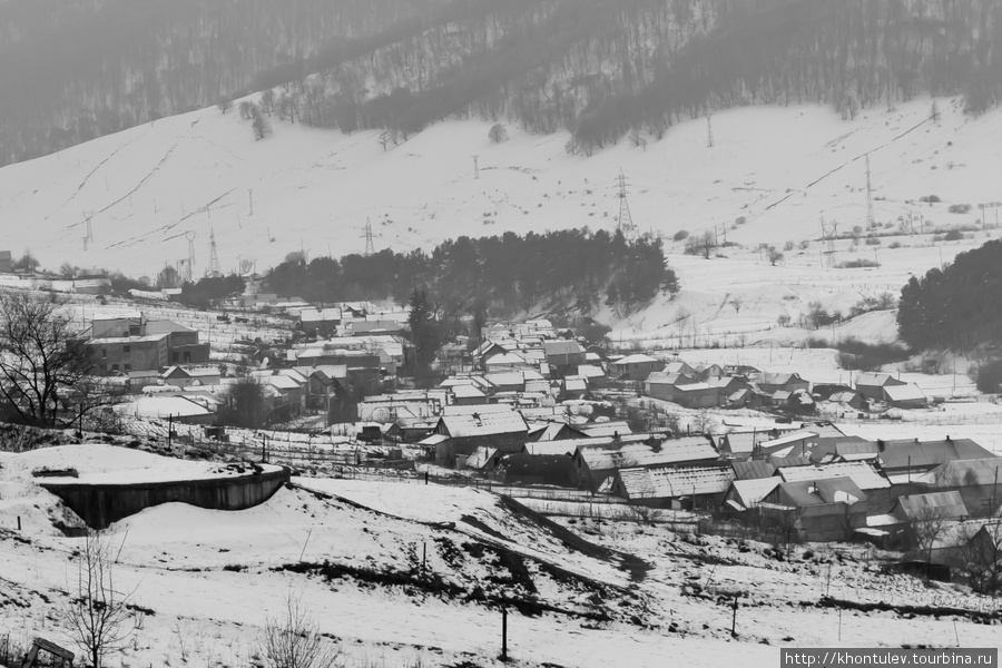 Село Фиолетово (по дороге из Ванадзора в Дилижан) Армения