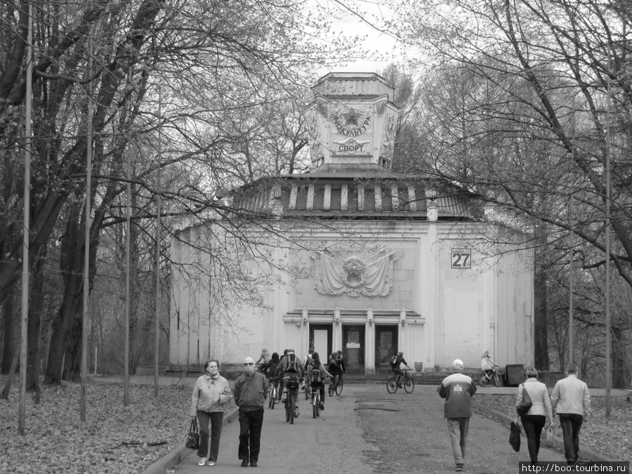 Павильон Физкукльтура и Спорт находится в самой ж.. глуши (как и массовый спорт в России) Москва, Россия