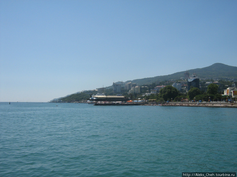 Ялта и море. Море и Ялта. Республика Крым, Россия