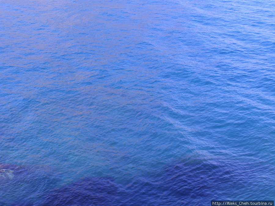 И таким бывает цвет моря. Республика Крым, Россия