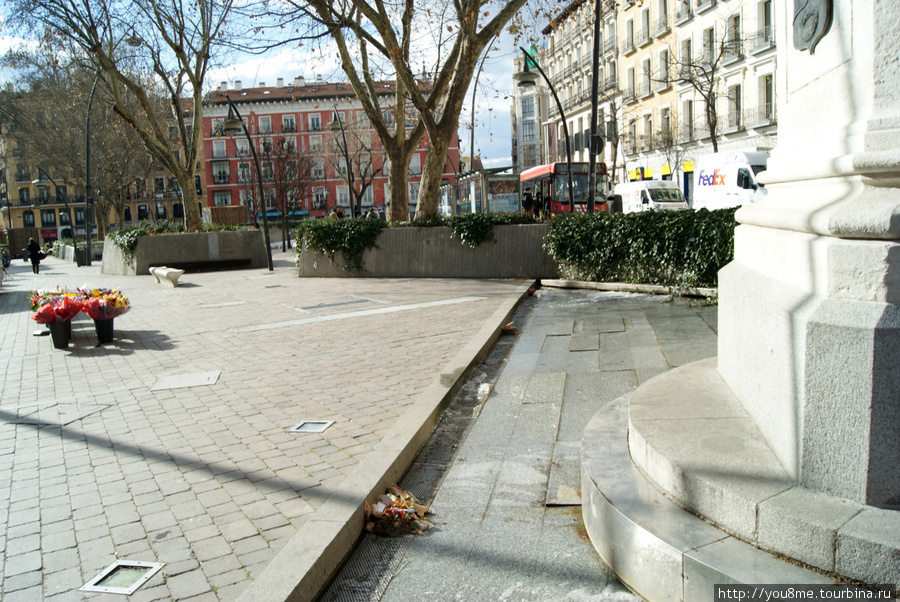 Площадь Тирсо де Молина Мадрид, Испания