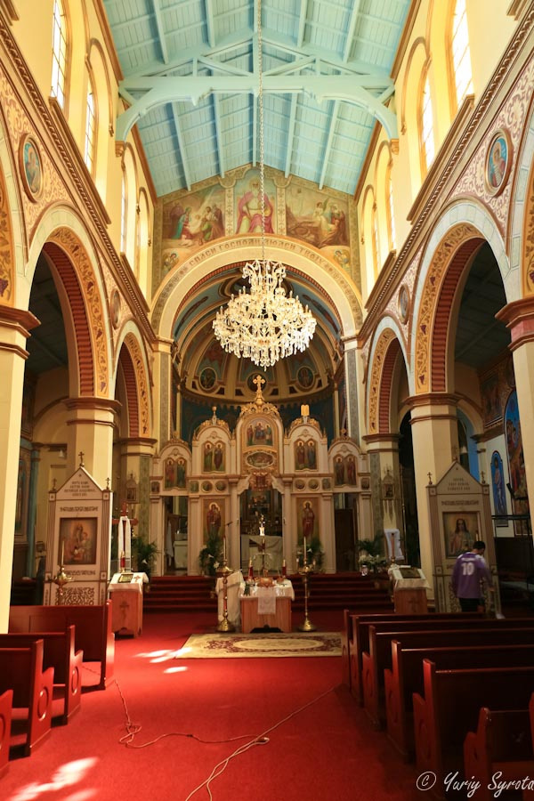 Вид внутри Украинской церкви Нью-Йорк, CША
