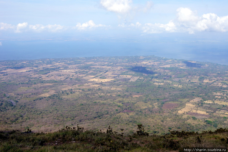 Вид с вулкана Консепсьон на остров Ометепе