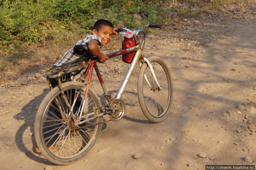 Юный велосипедист Остров Ометепе, Никарагуа