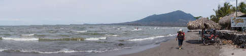 Пляж Санто-Доминго на берегу озера Никарагуа