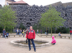 Сталактитовая стена в Вальдштейнском саду.