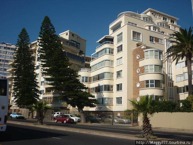 Sea Point, Capetown. Престижный район в центре, дома с видом на океан.