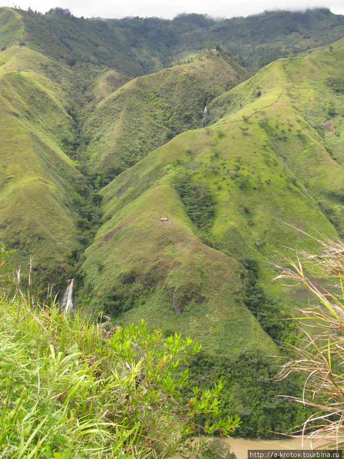 Среди папуасских гор. Деревушка Карла Марла Кундиава, Папуа-Новая Гвинея