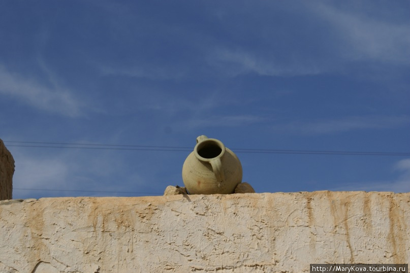 берберское поселение у гор несравненного Атласа Тунис