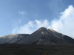 Самая вершина, восточный центральный кратер, высота около 3350 м.