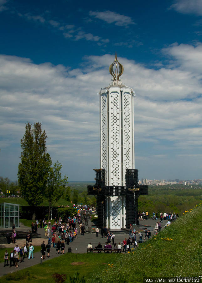 Мемориал памяти жертв голодоморов в Украине Киев, Украина