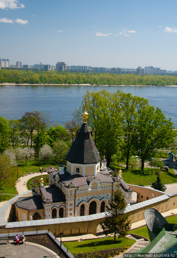 Церковь в честь иконы Божьей матери Живоносне Джерело Киев, Украина