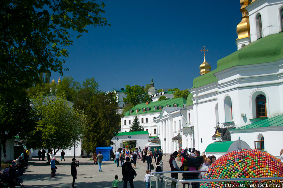 Территория Ближних пещер Киев, Украина