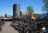 Пандус у центрального вокзала вмещает 7000 велосипедов.