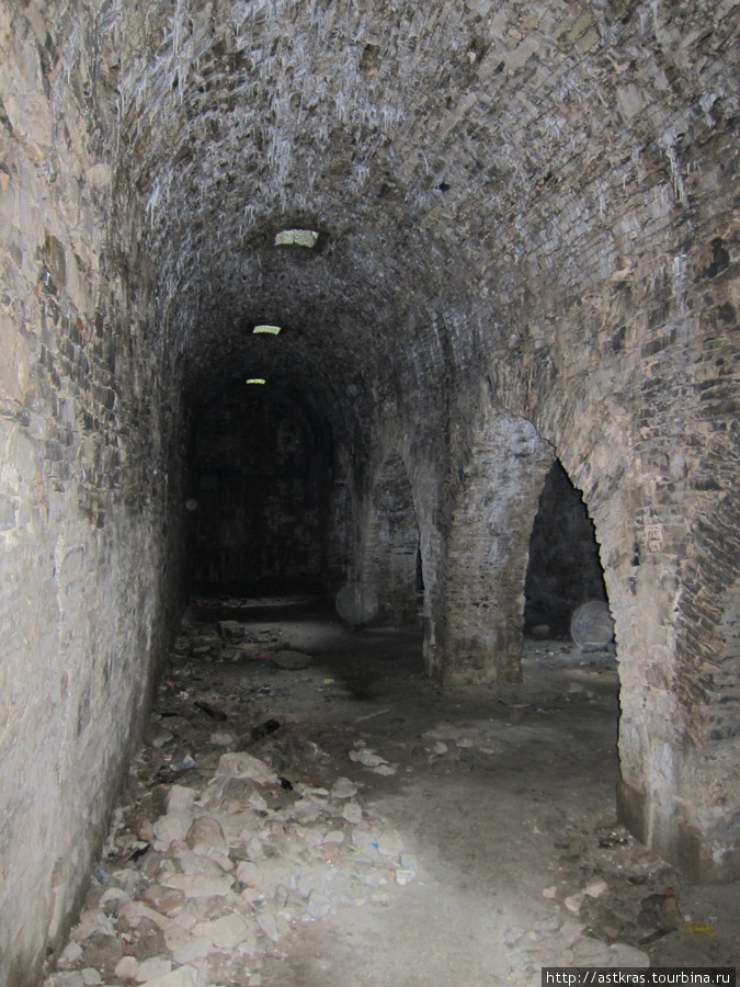 подземелья крепости Хотин, Украина