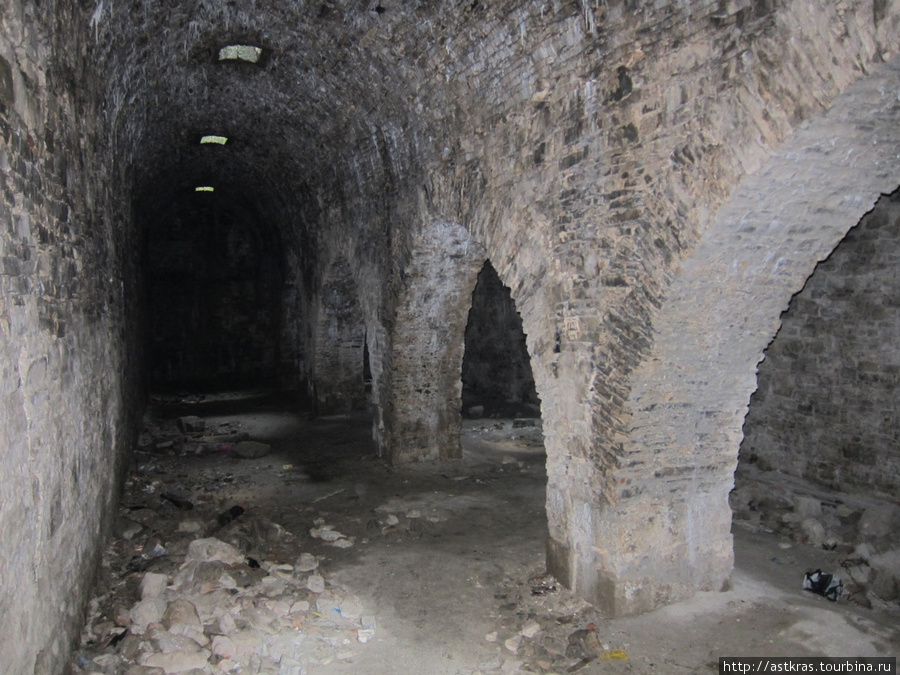 подземелья крепости Хотин, Украина