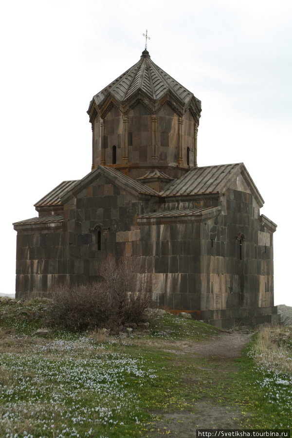 Амберд — одинокая крепость в пустынном краю Амберд, Армения