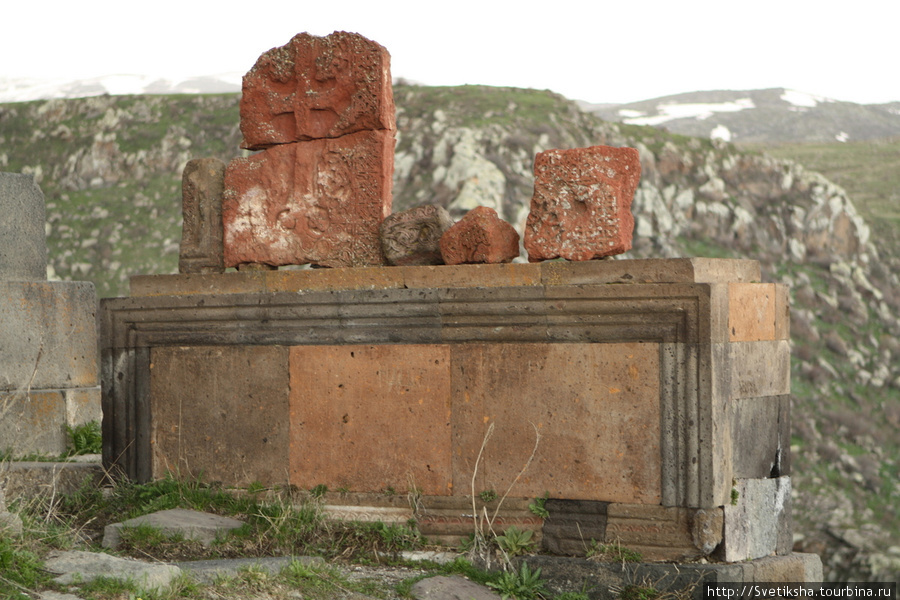 Амберд — одинокая крепость в пустынном краю Амберд, Армения