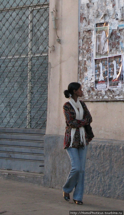 На улицах Асмэры Эритрея