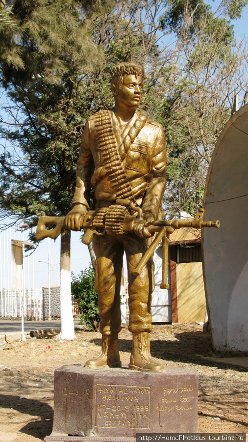Памятник защитнику отечес