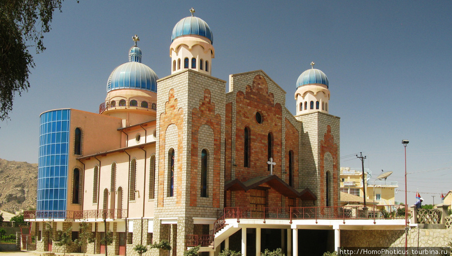 На улицах Кэрэна, Храм святого Антония Эритрея