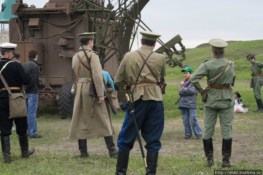 экипировка, форма одежды и вооружение.. Тольятти, Россия