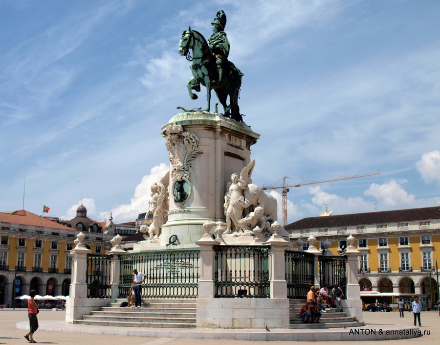 Памятник королю Жозе Первому Лиссабон, Португалия