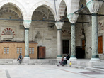 Внутренний двор мечети Баязида.